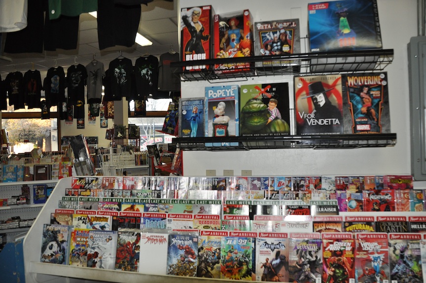 FBGteescomicsstatues Statues and comics and t-shirts!